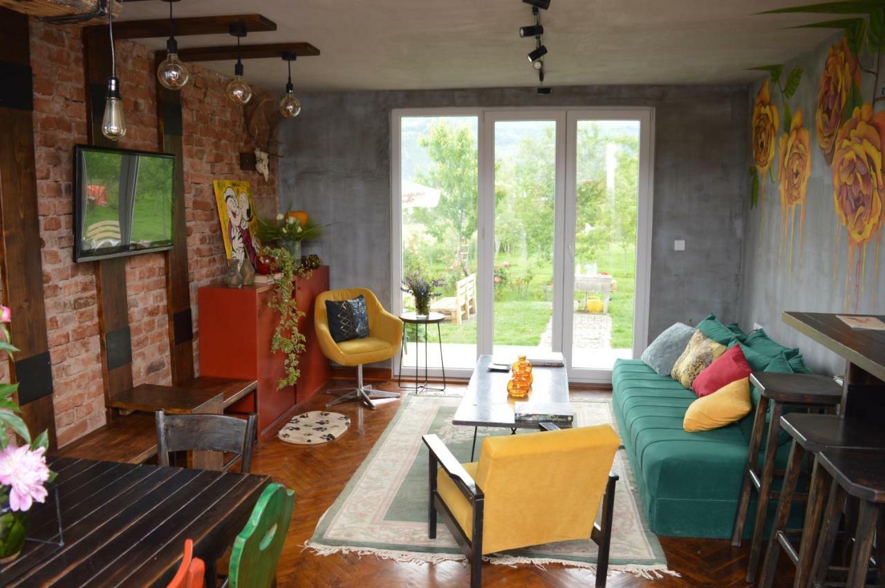 Mystic River Design Hostel Bajina Basta Exterior photo